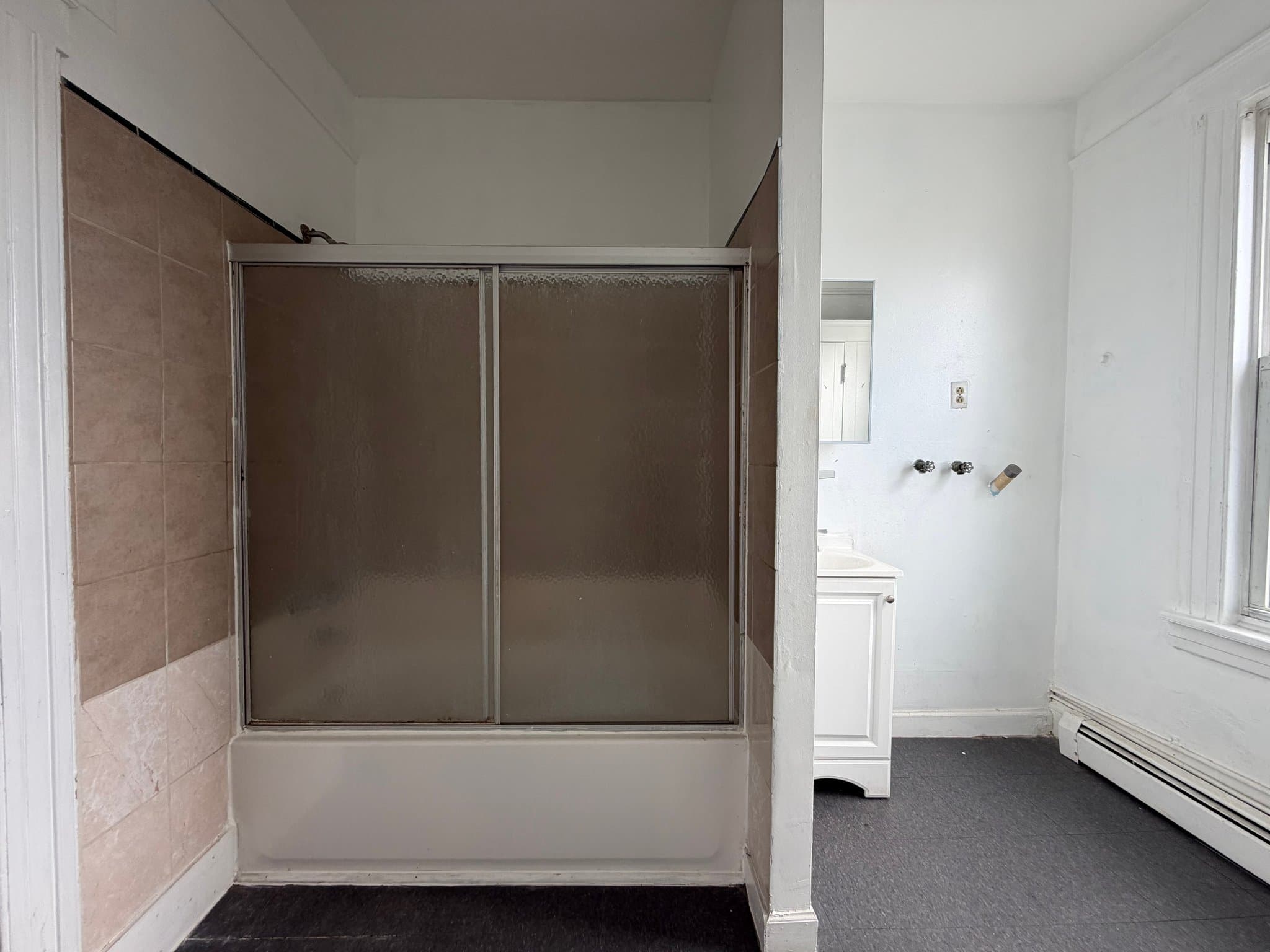 Elizabeth Multiplex: 226 Ripley Pl