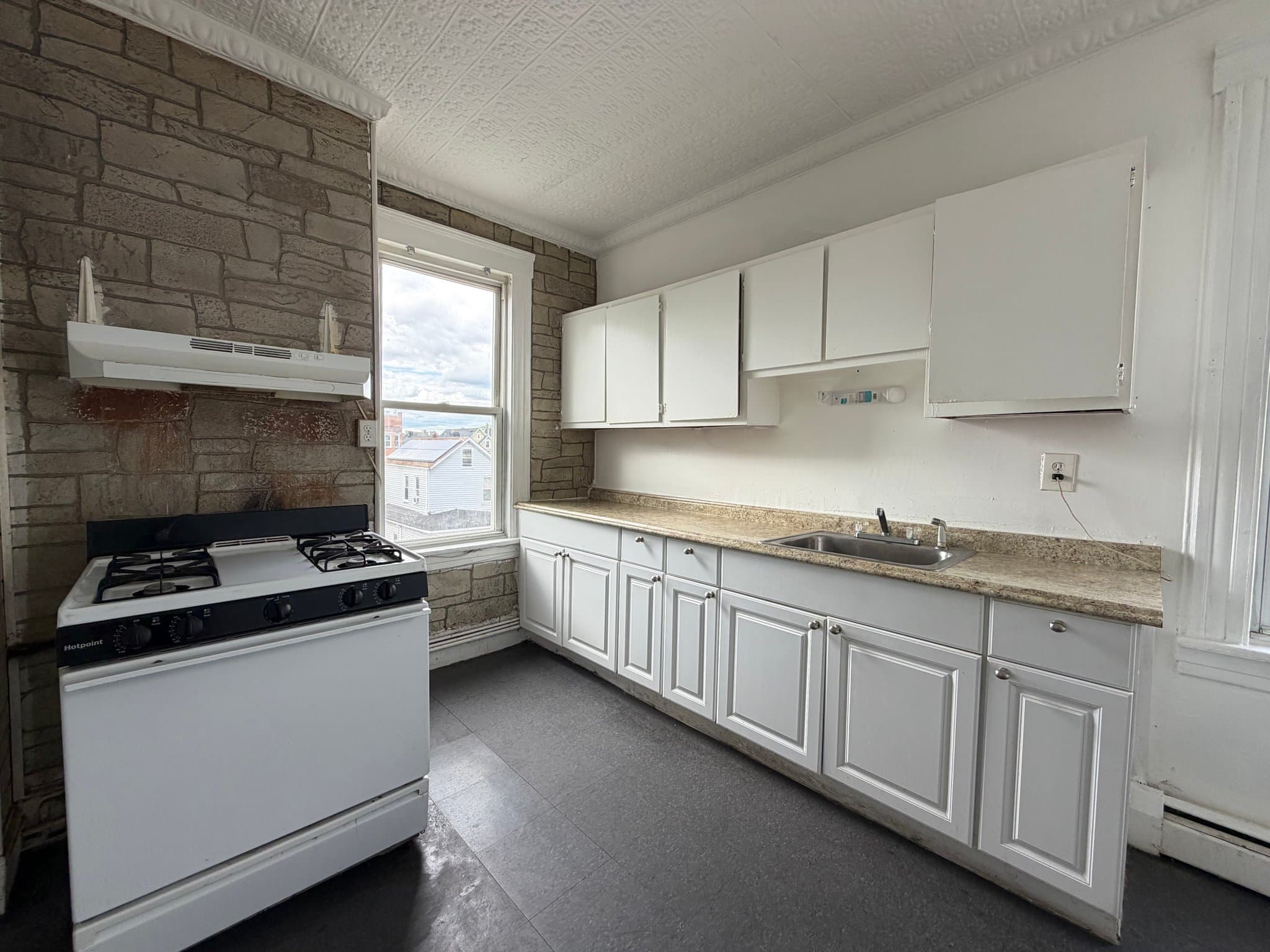 Elizabeth Multiplex: 226 Ripley Pl