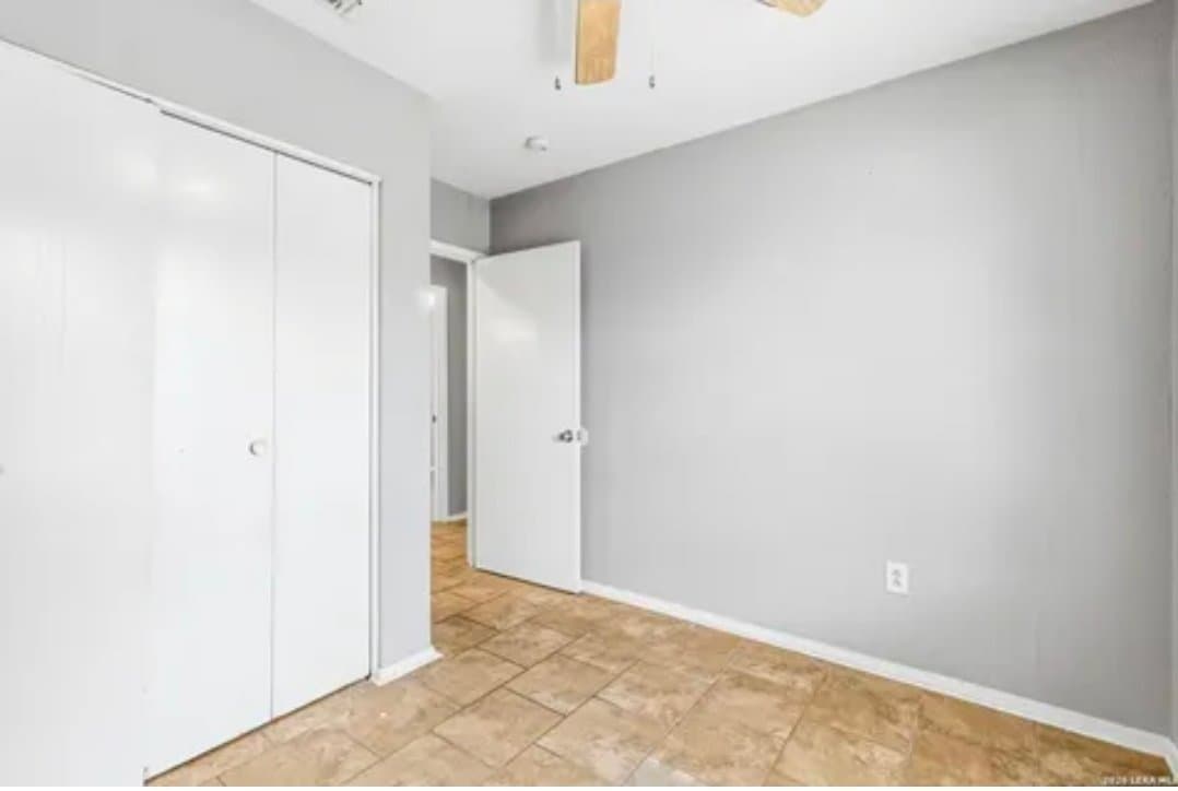 San Antonio House: 214 Early Way Drive