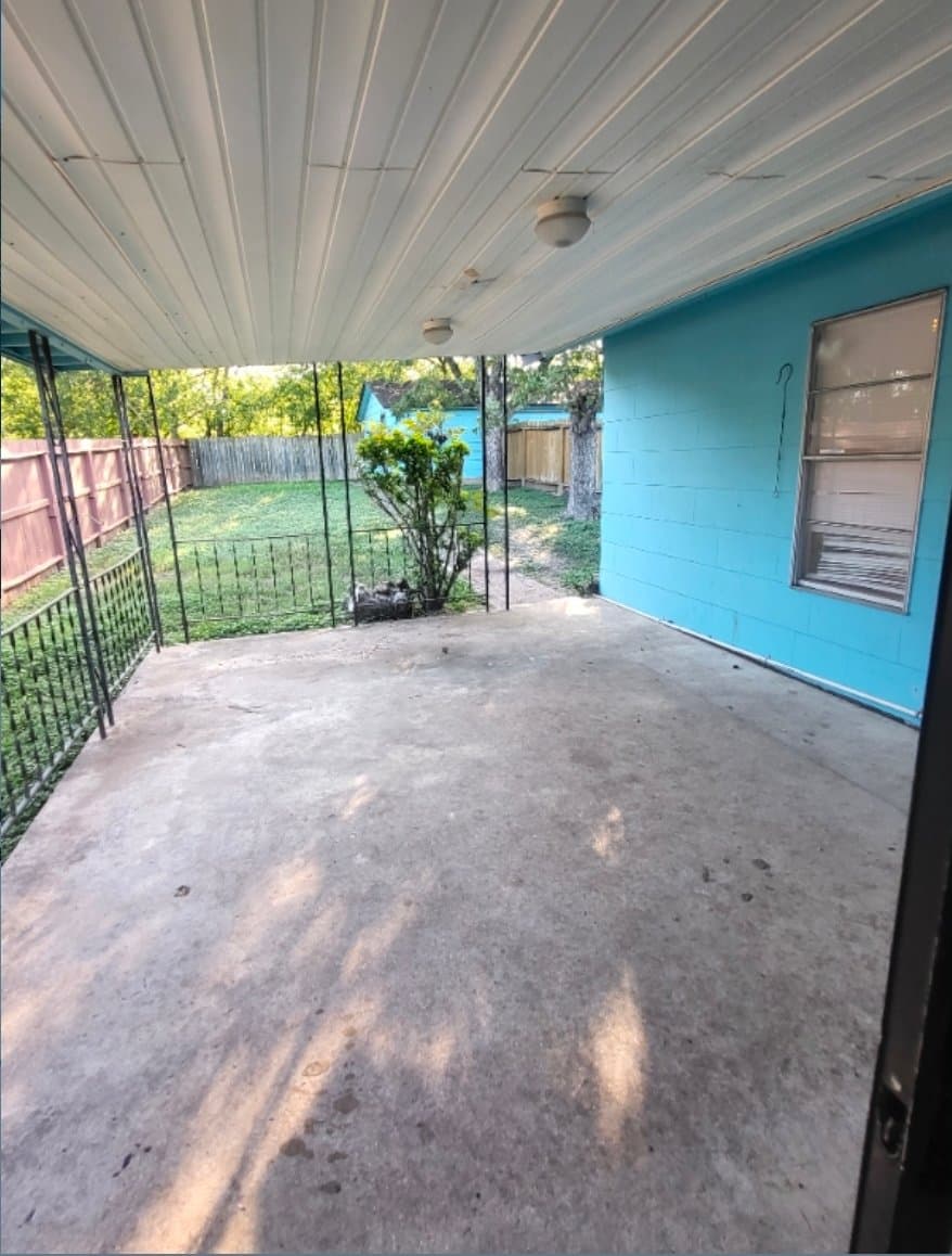 San Antonio House: 214 Early Way Drive