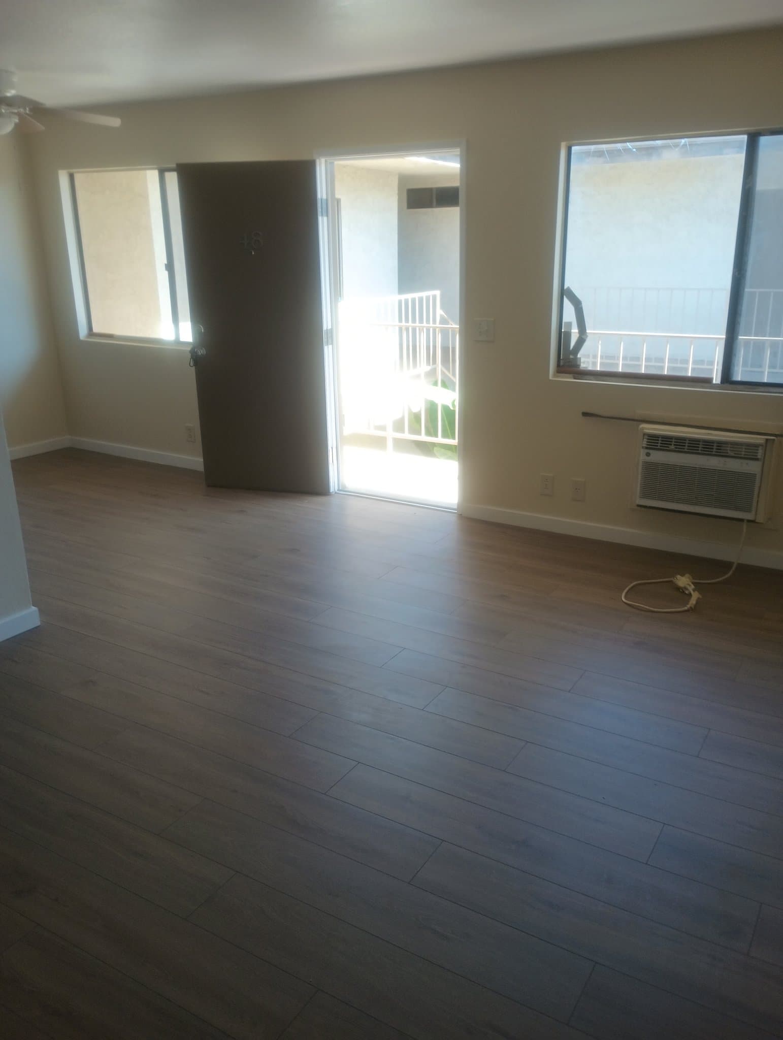Riverside Apartment: 9435 California Ave