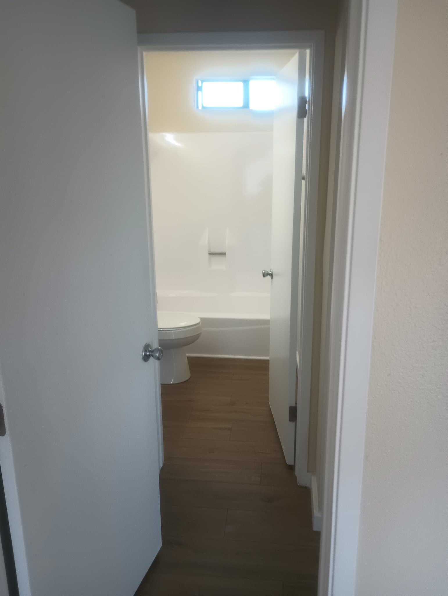 Riverside Apartment: 9435 California Ave