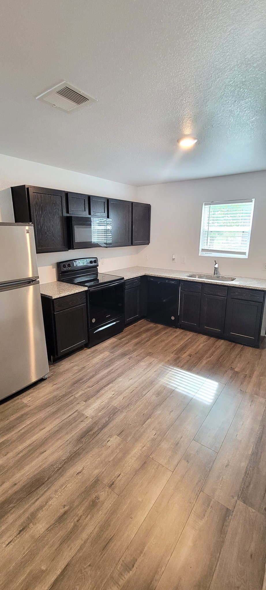 Willis House: 15134 Austin Road