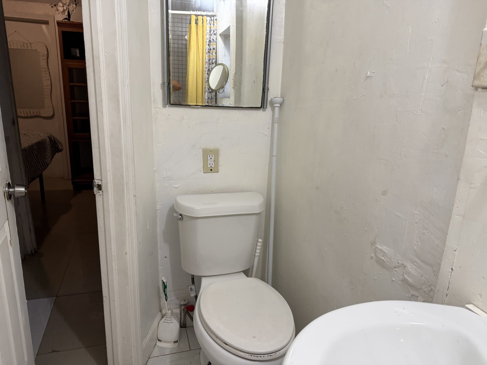 dania Multiplex: 224 sw 14th st