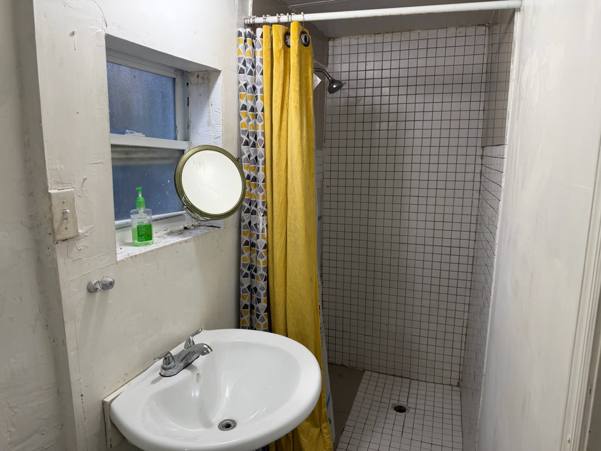 dania Multiplex: 224 sw 14th st