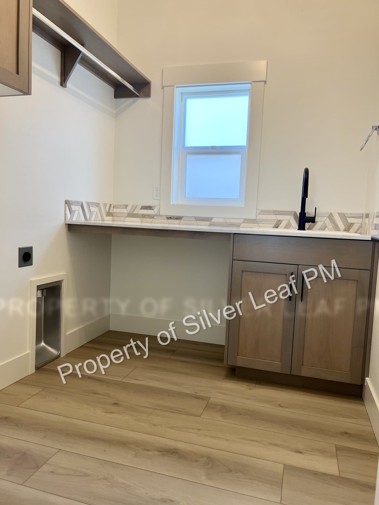 Boise House: 475 E Chevy Dr