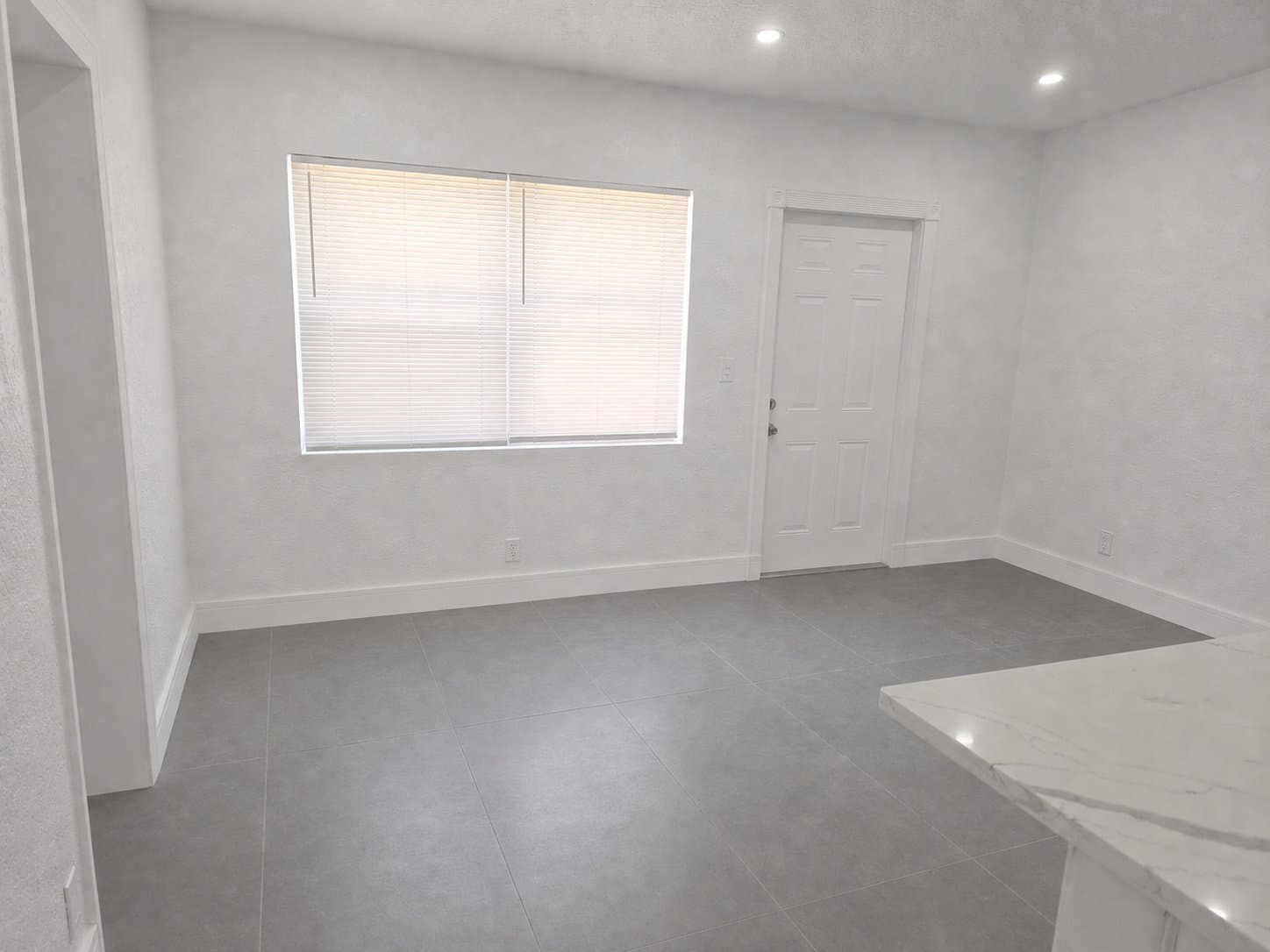 hollywood House: 6340 rodman st