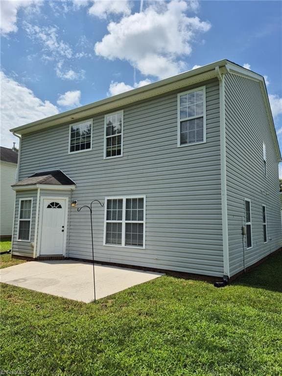 Winston Salem House: 157 Dunbarton Ct