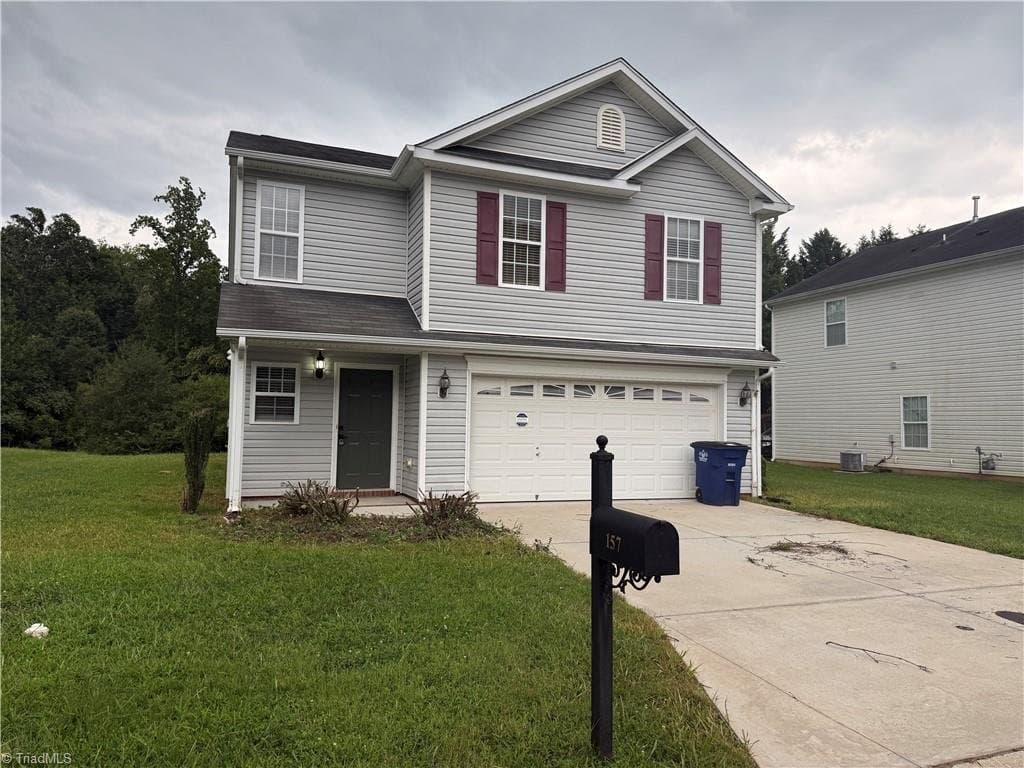 Winston Salem House: 157 Dunbarton Ct