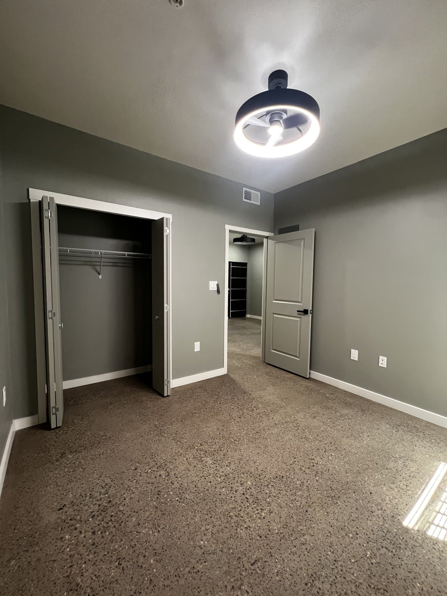 Albuquerque Apartment: 11715 Menaul Blvd. NE