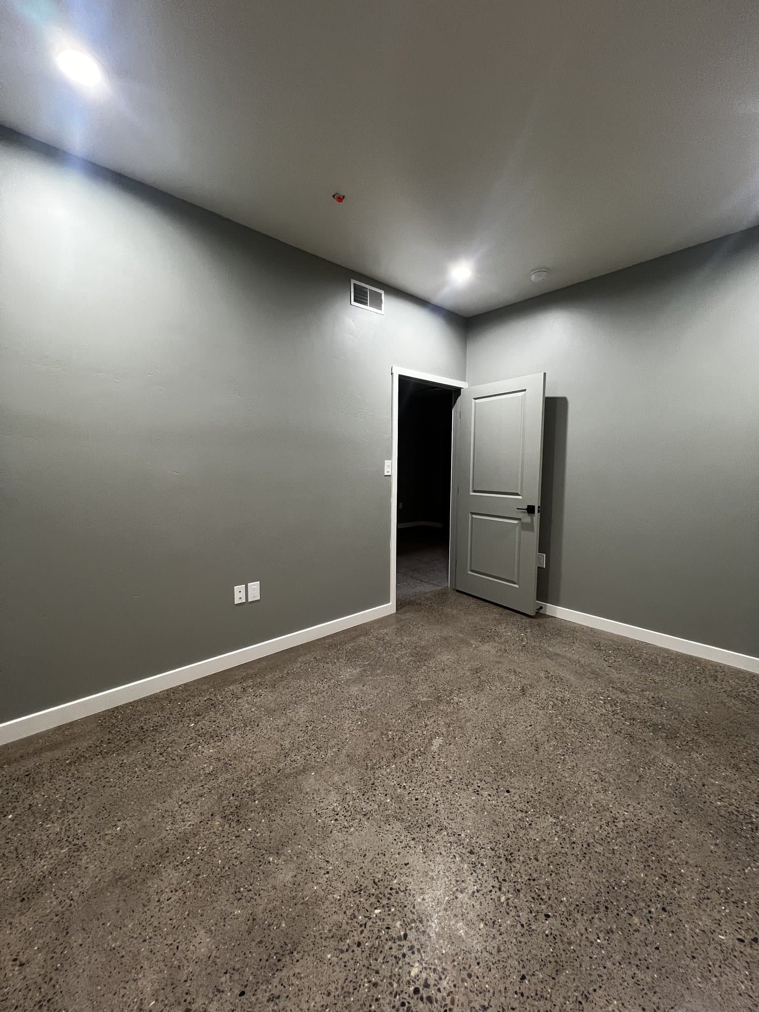 Albuquerque Apartment: 11715 Menaul Blvd. NE