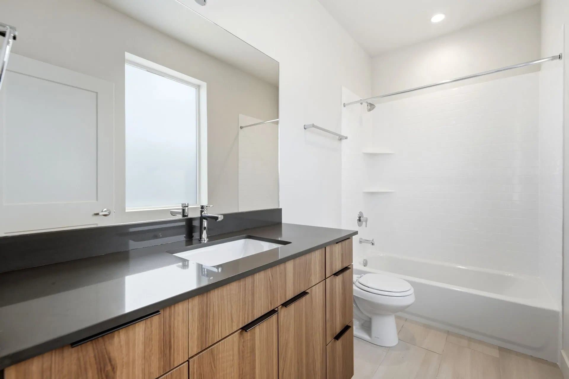 Woods Cross Townhome: 1950 S 525 W