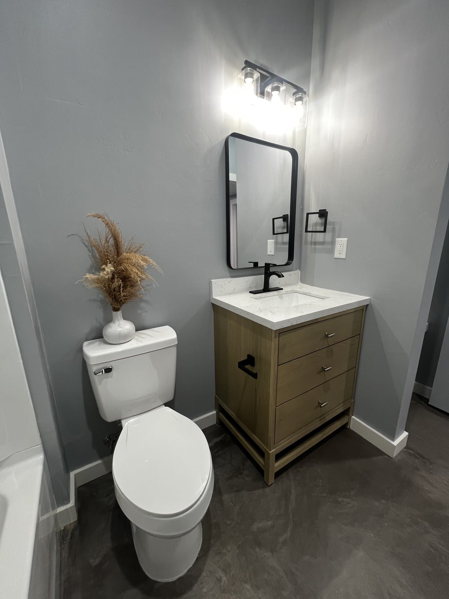 Albuquerque Apartment: 11715 Menaul Blvd. NE