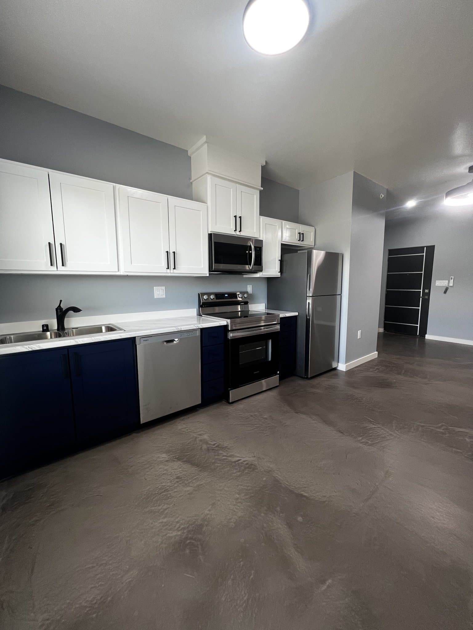 Albuquerque Apartment: 11715 Menaul Blvd. NE
