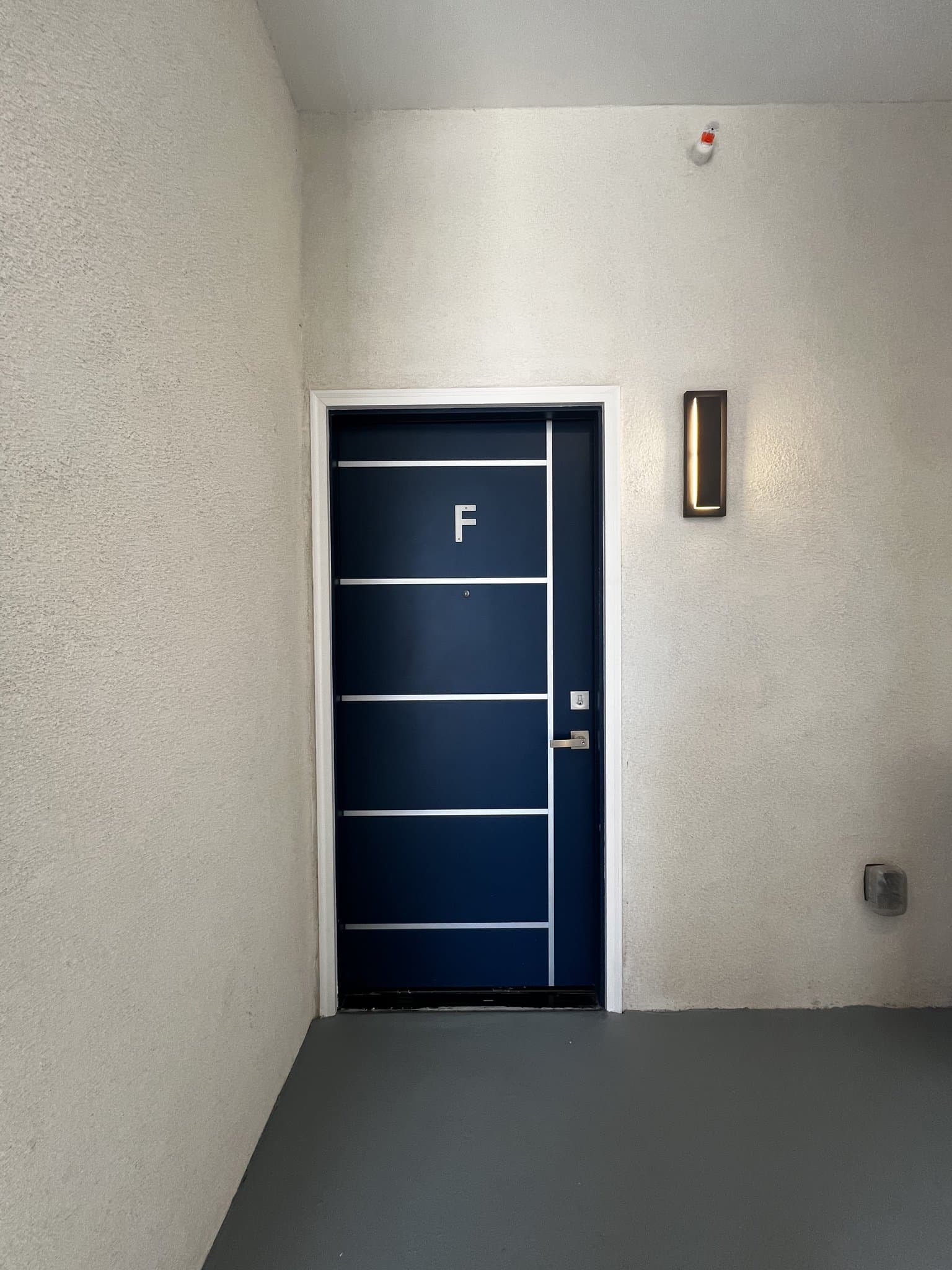 Albuquerque Apartment: 11715 Menaul Blvd. NE