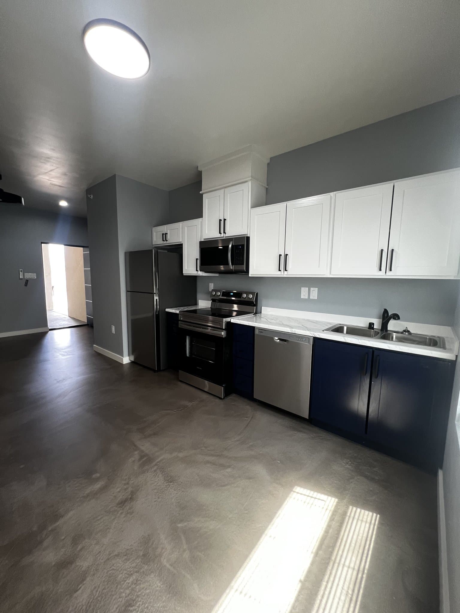 Albuquerque Apartment: 11715 Menaul Blvd. NE