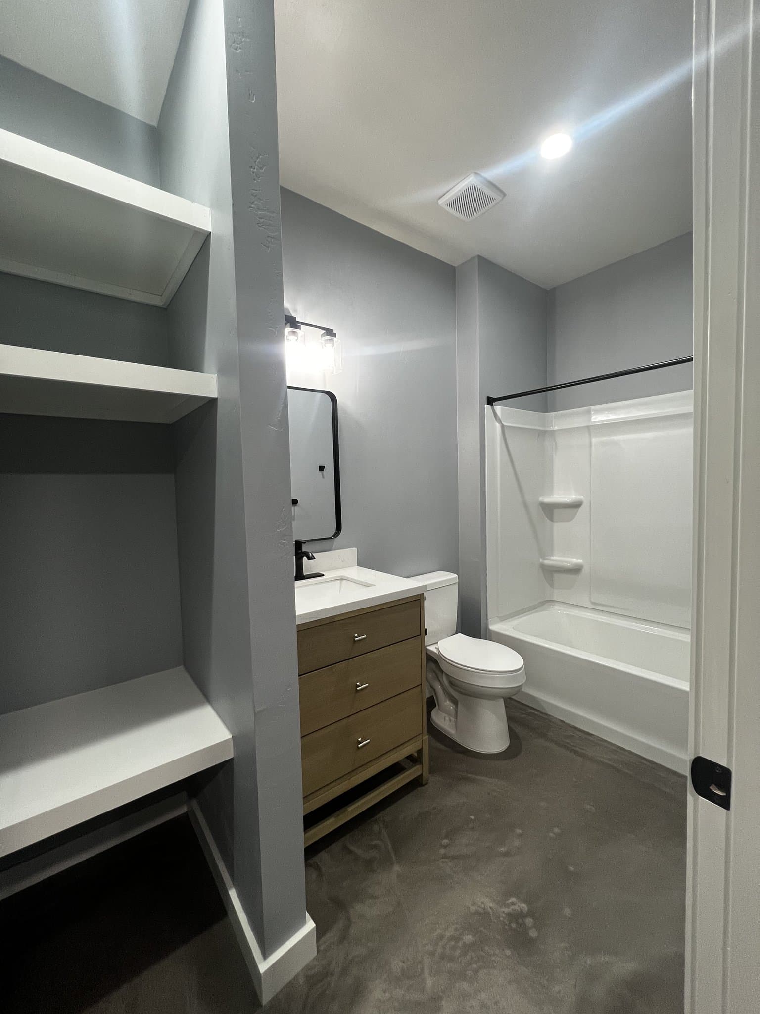 Albuquerque Apartment: 11715 Menaul Blvd. NE
