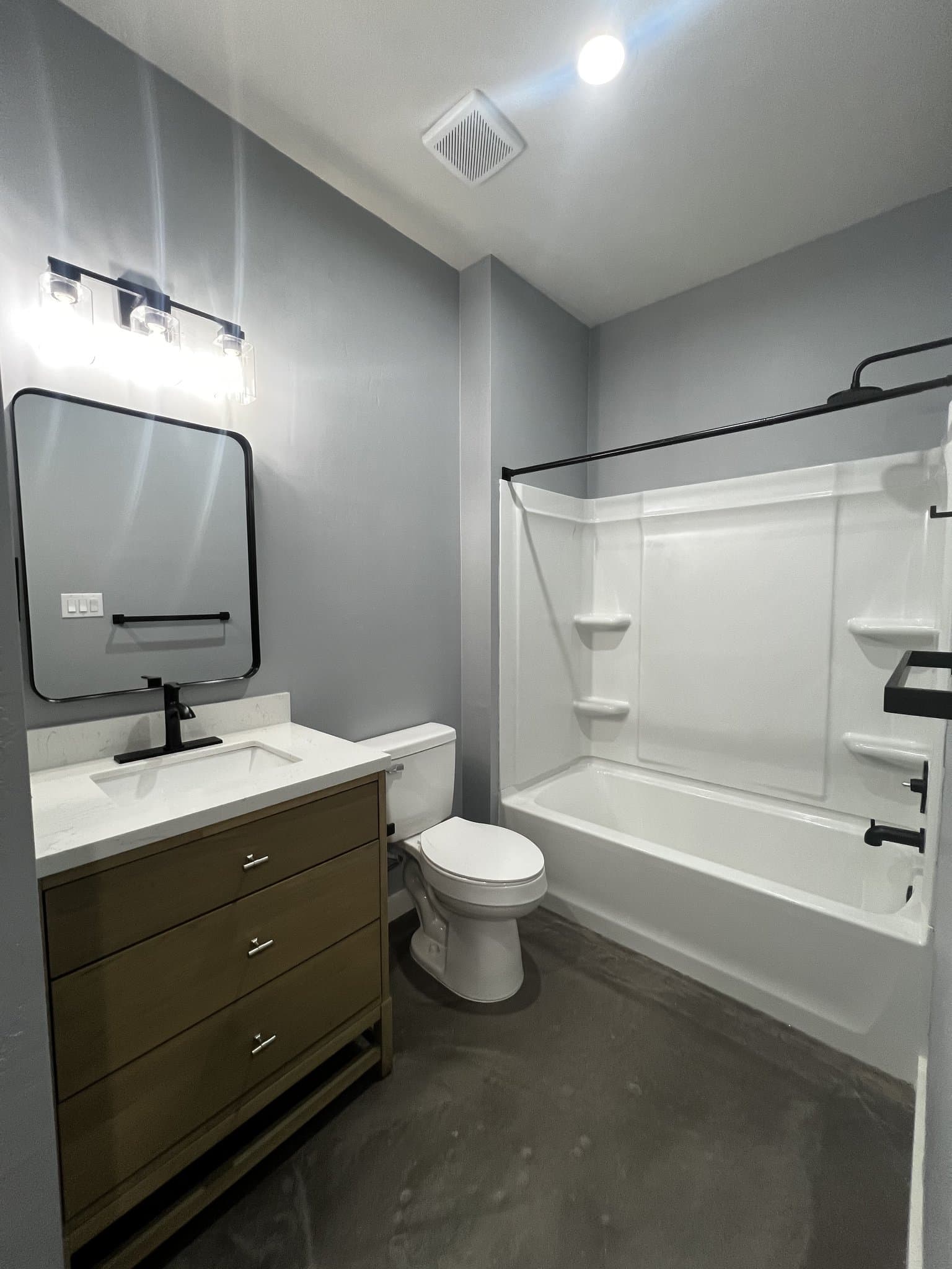 Albuquerque Apartment: 11715 Menaul Blvd. NE