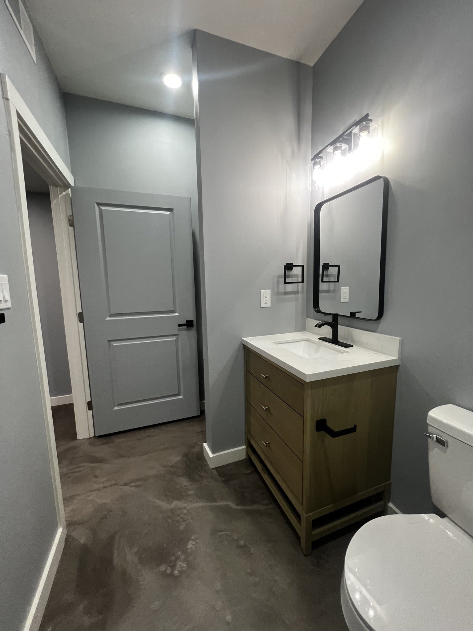 Albuquerque Apartment: 11715 Menaul Blvd. NE