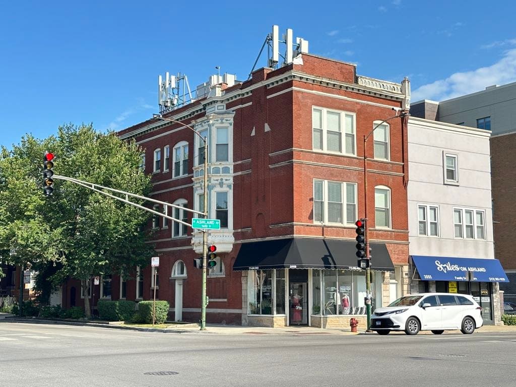 Chicago Multiplex: 3559 N Ashland