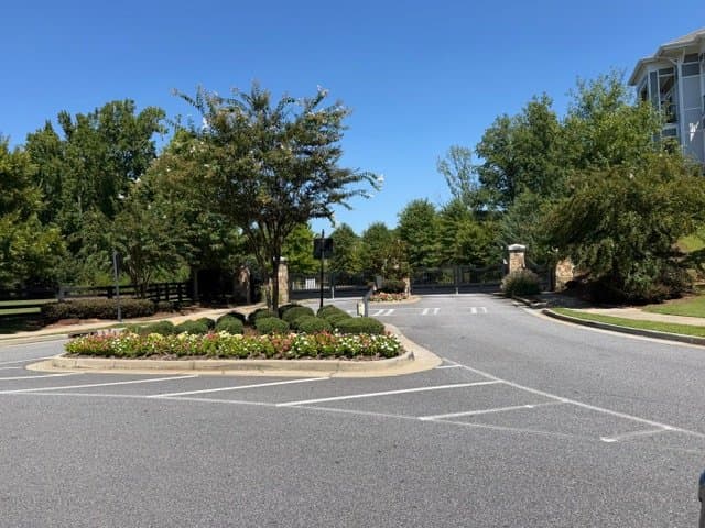 Alpharetta House: 570 Turlington Place