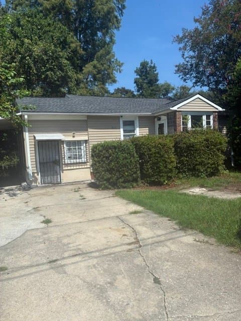 North Charleston House: 2636 Ferrara Dr