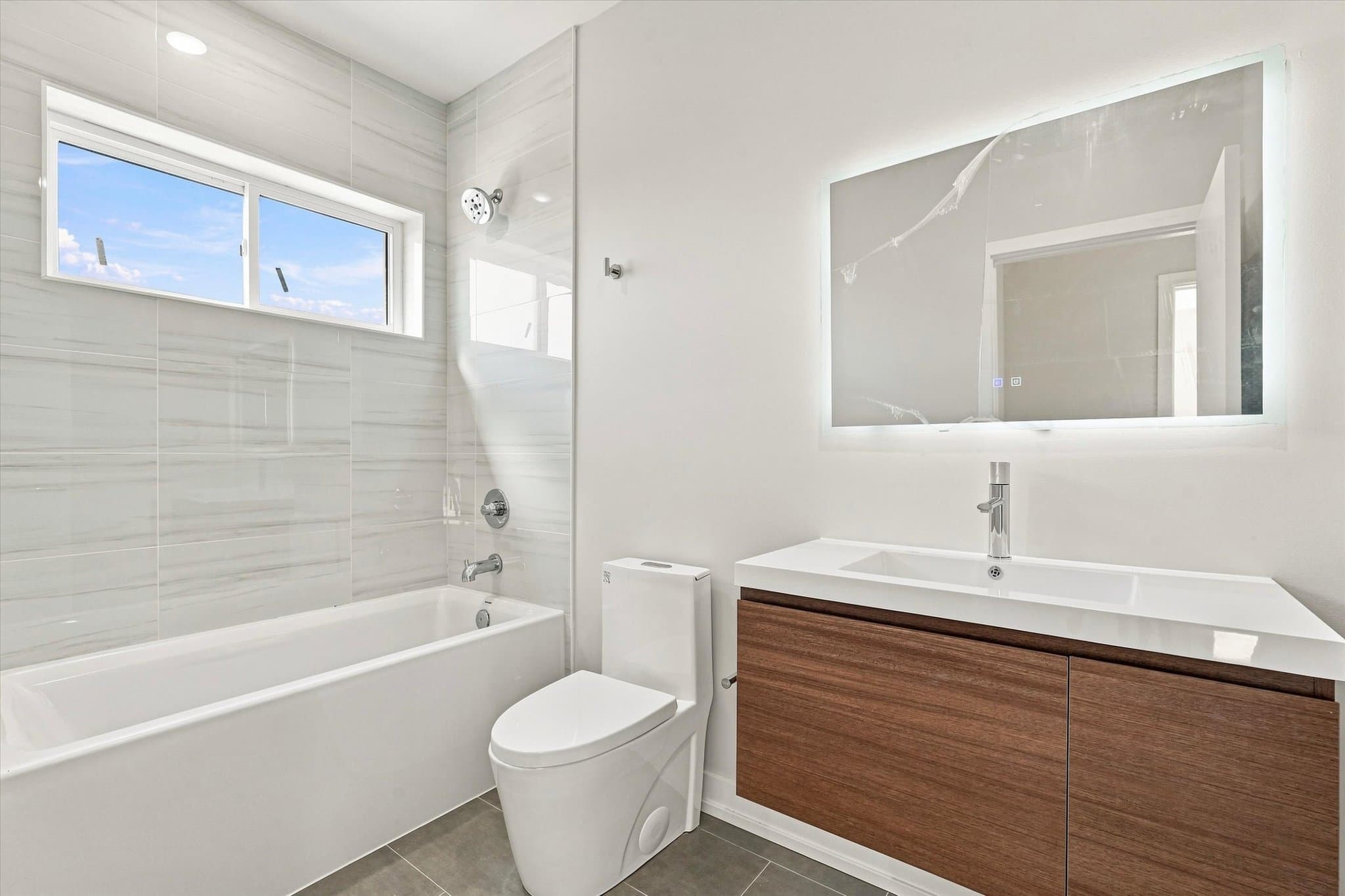 Philadelphia Apartment: 2523 N Fairhill St