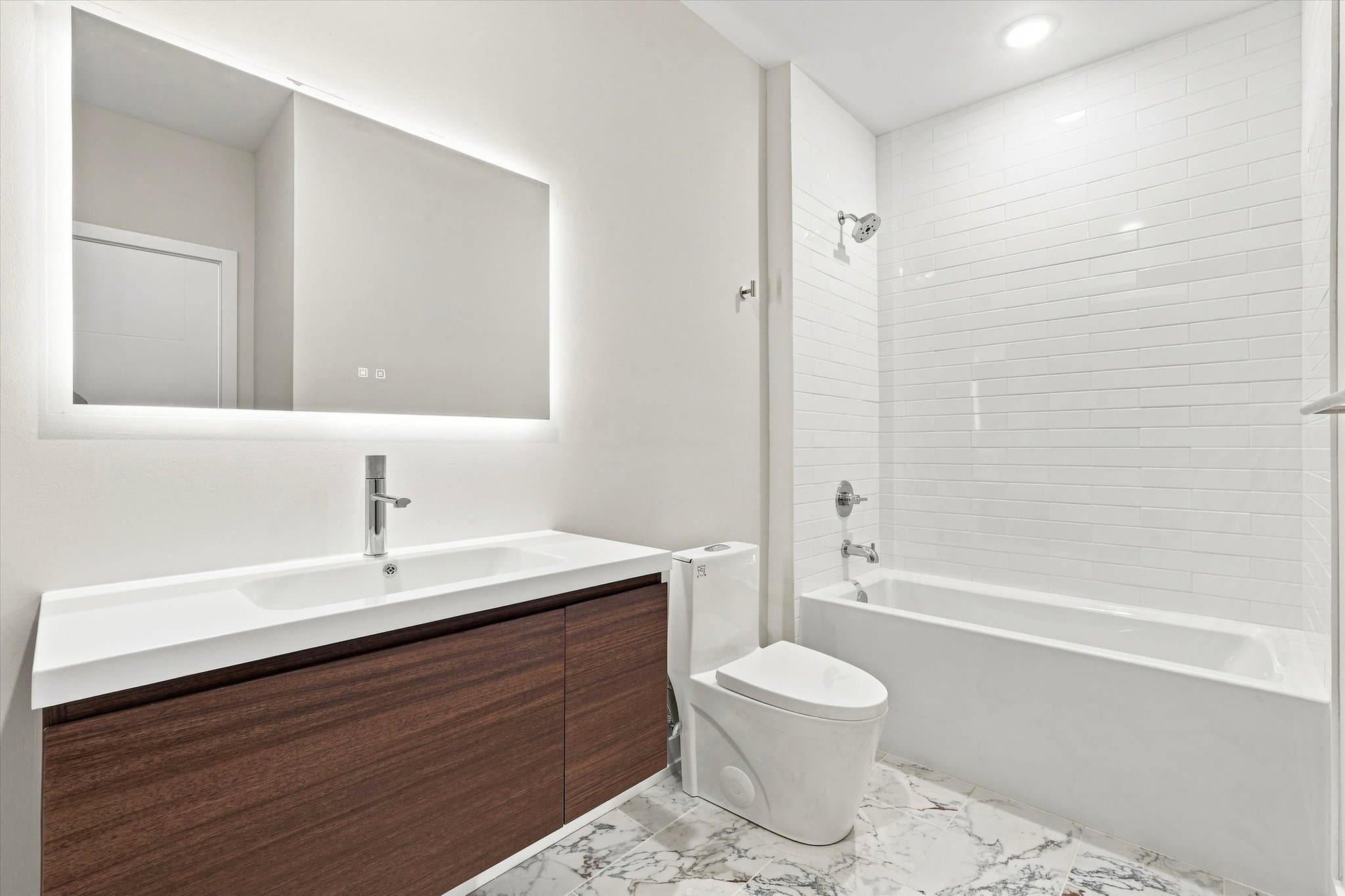 Philadelphia Apartment: 2523 N Fairhill St