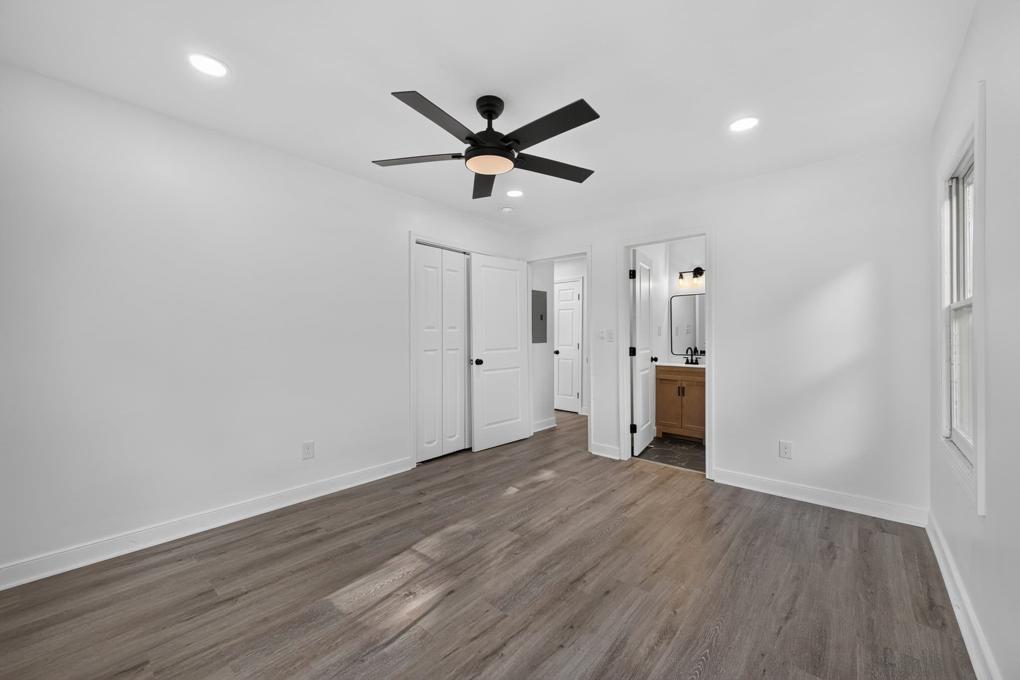 Atlanta House: 2027 Hilburn Dr, Atlanta GA