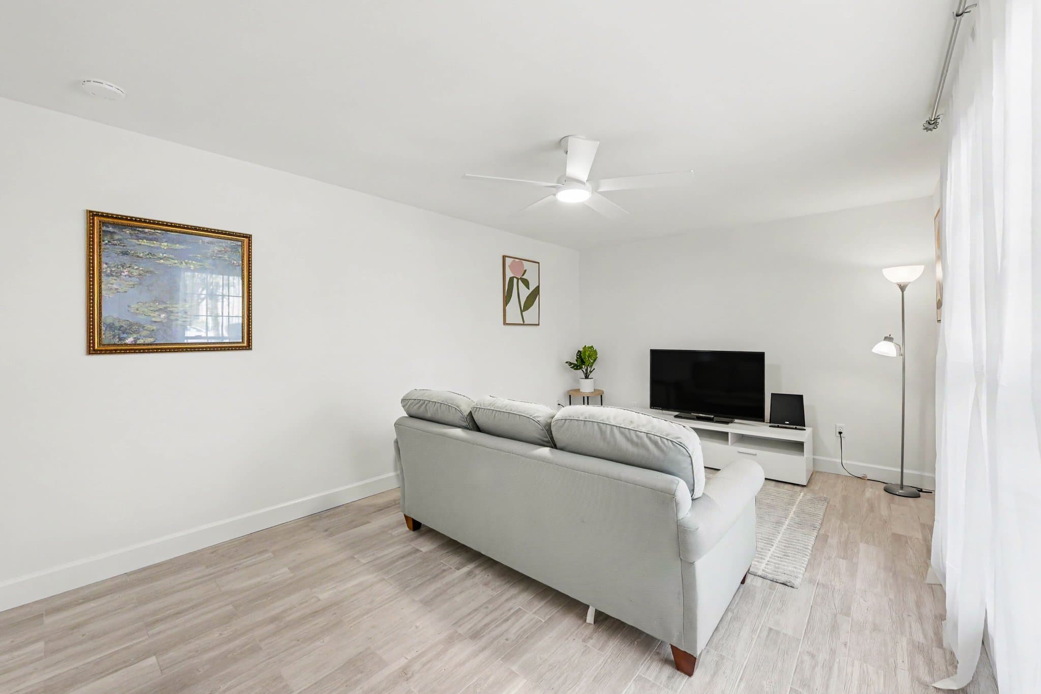 Charleston Condo: 867 Colony Dr