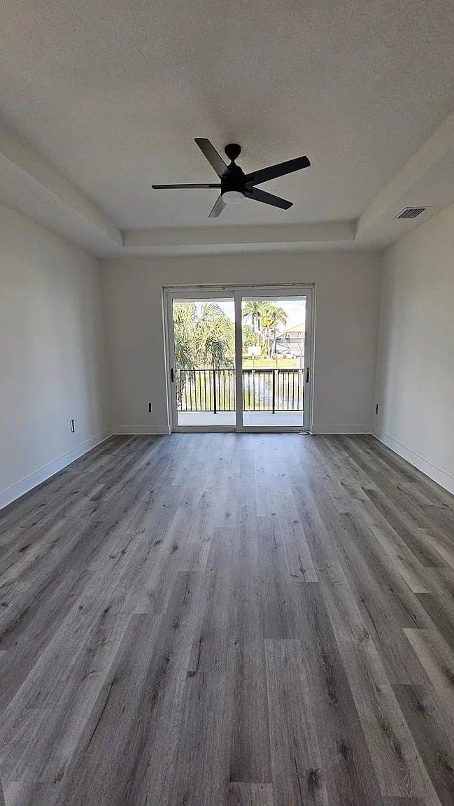 Port Charlotte House: 8601 Calumet Blvd