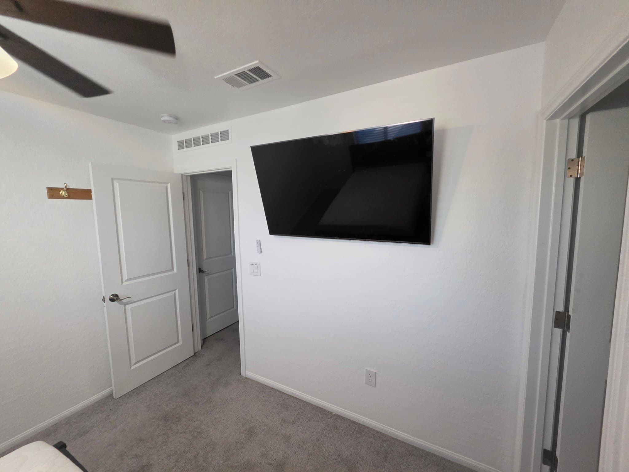 North Las Vegas Single Room: 6914 Feather Hill St