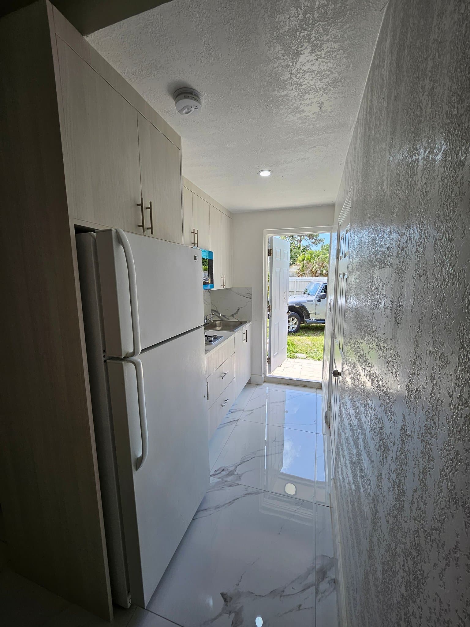 Sarasota Single Room: 431 N East Ave