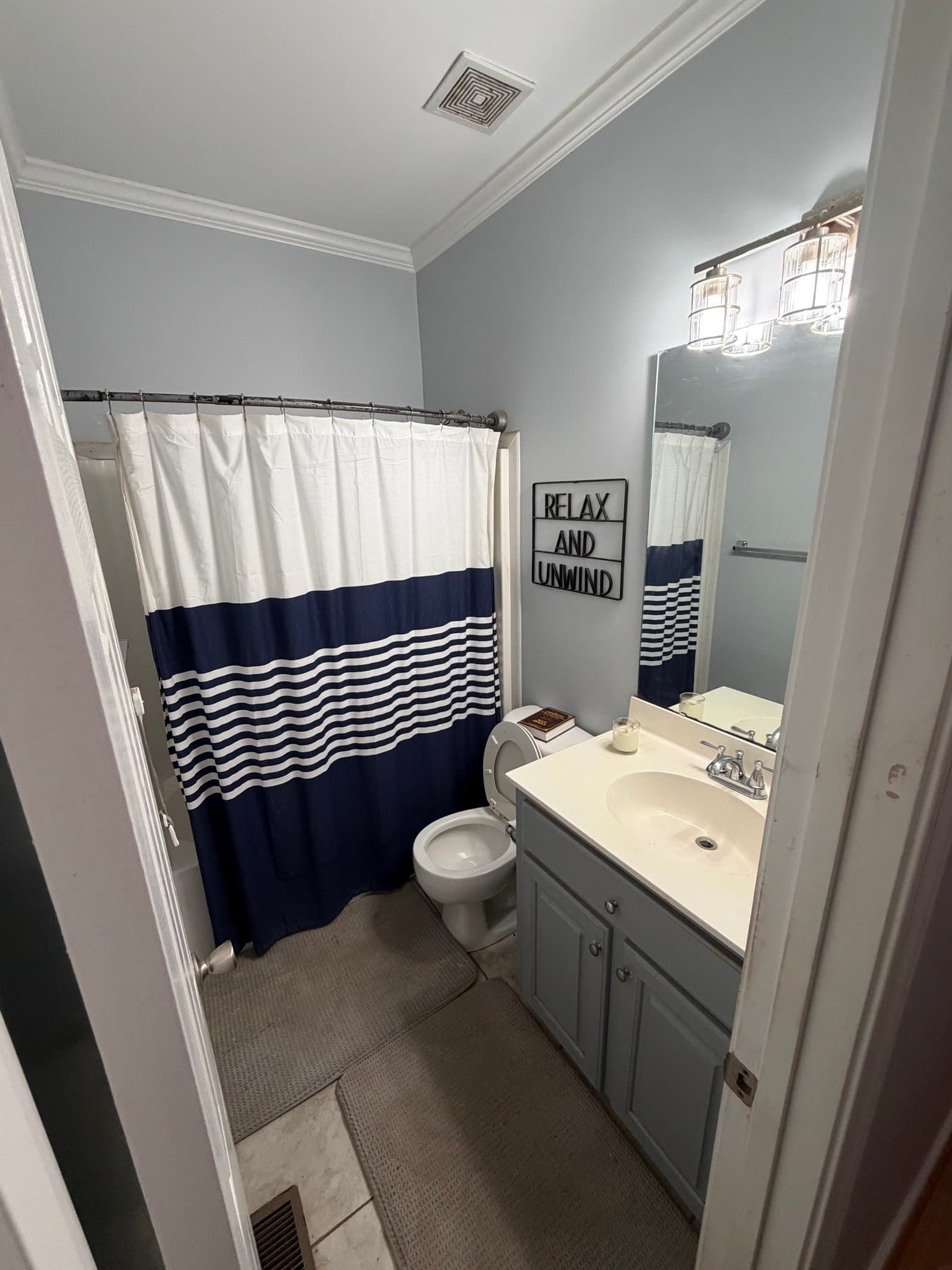 Columbia House: 1020 Chevis St