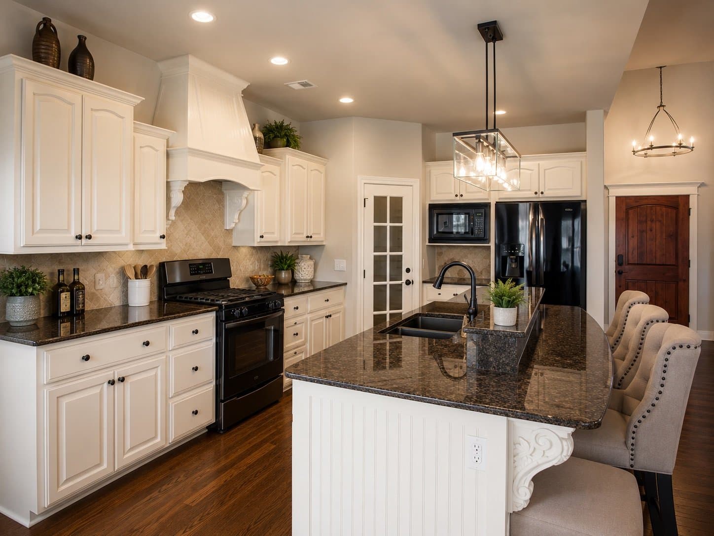 Jenks House: 3610 W 109th St N