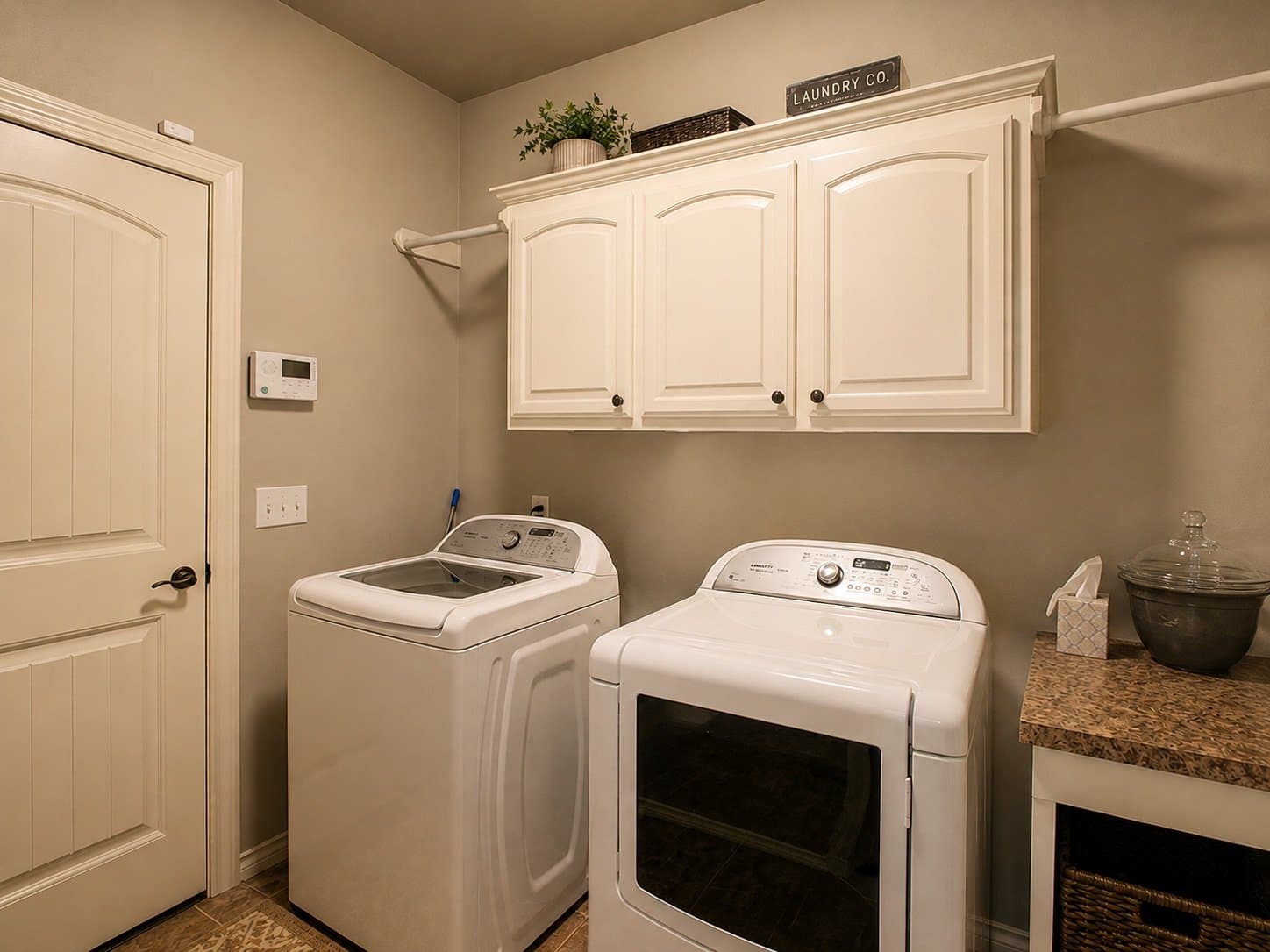 Jenks House: 3610 W 109th St N