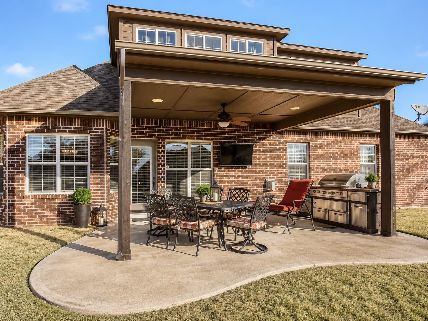Jenks House: 3610 W 109th St N