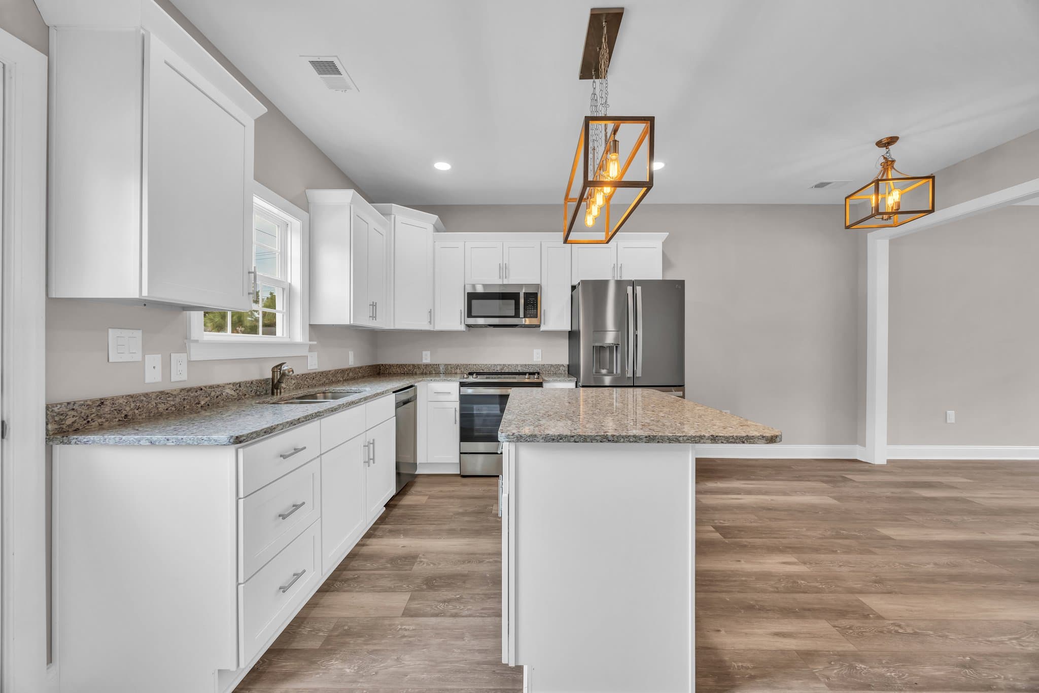 Myrtle Beach Townhome: 900 62nd Ave N