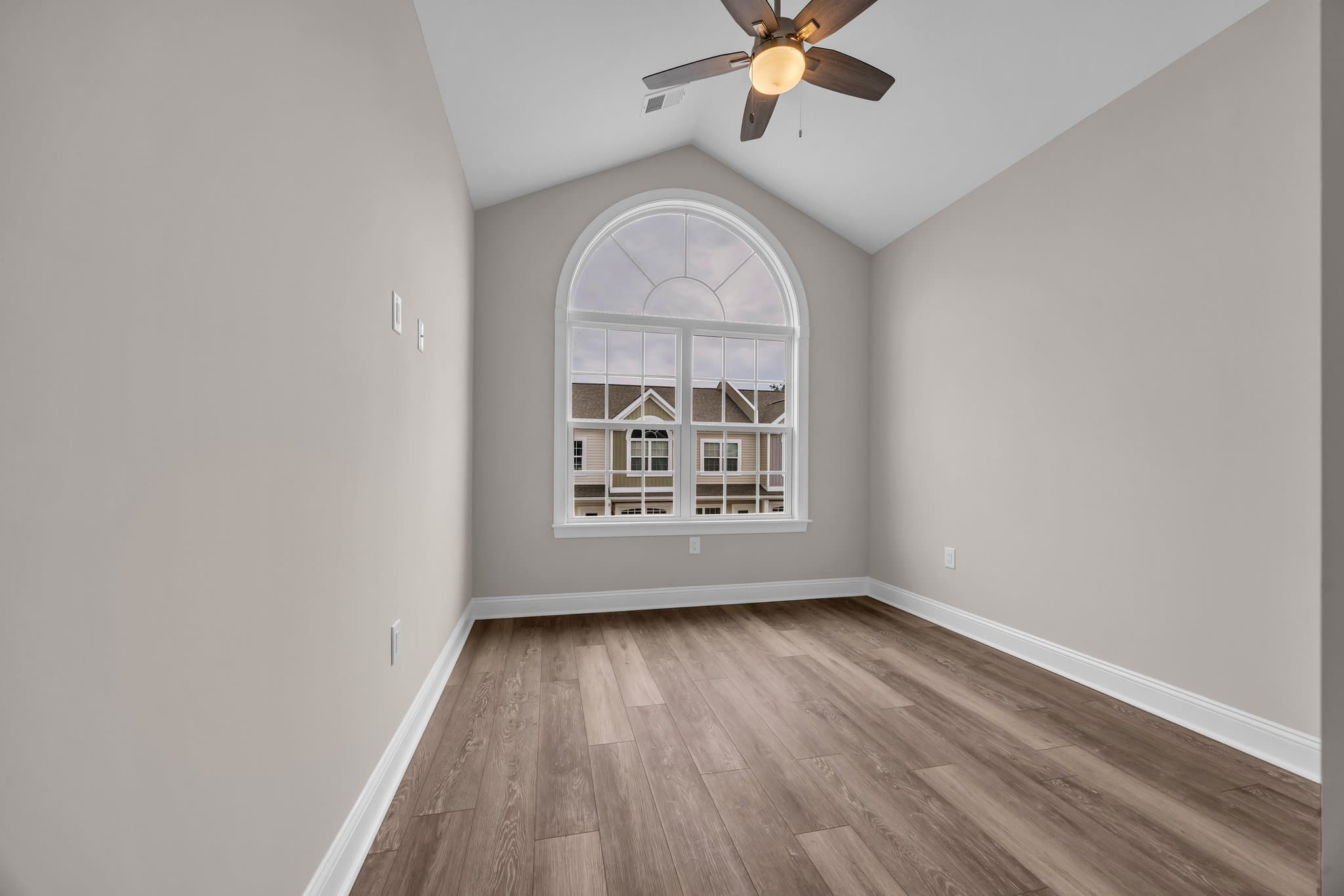 Myrtle Beach Townhome: 900 62nd Ave N