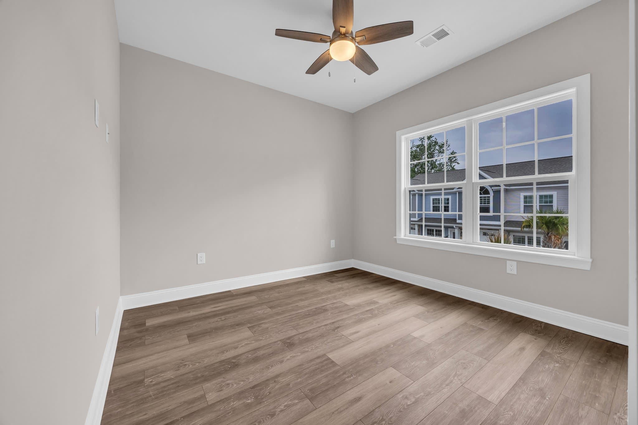 Myrtle Beach Townhome: 900 62nd Ave N