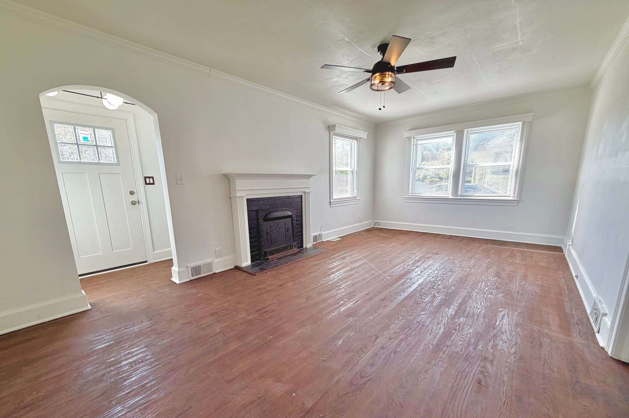 Kinston House: 1304 Rhem St