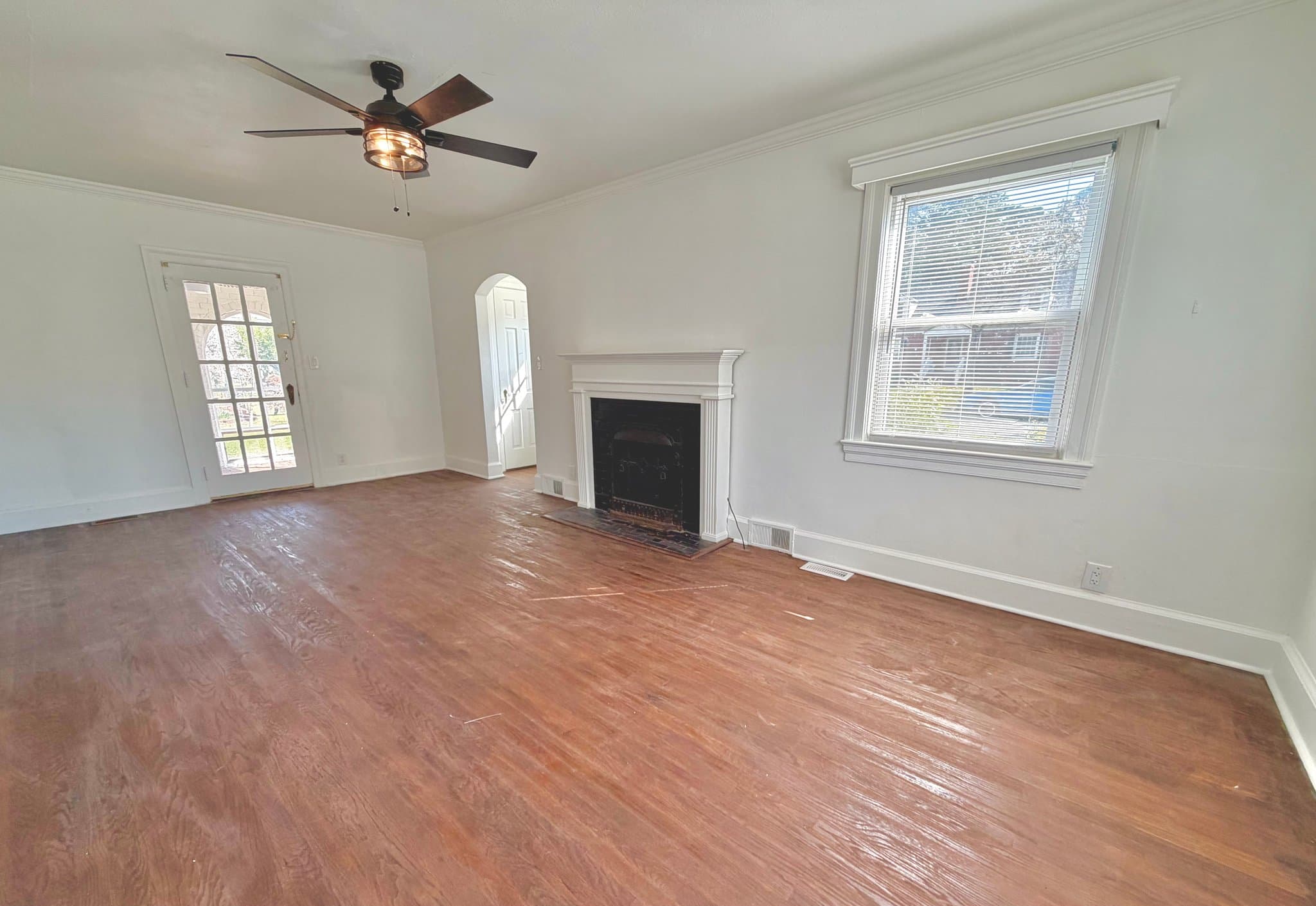 Kinston House: 1304 Rhem St
