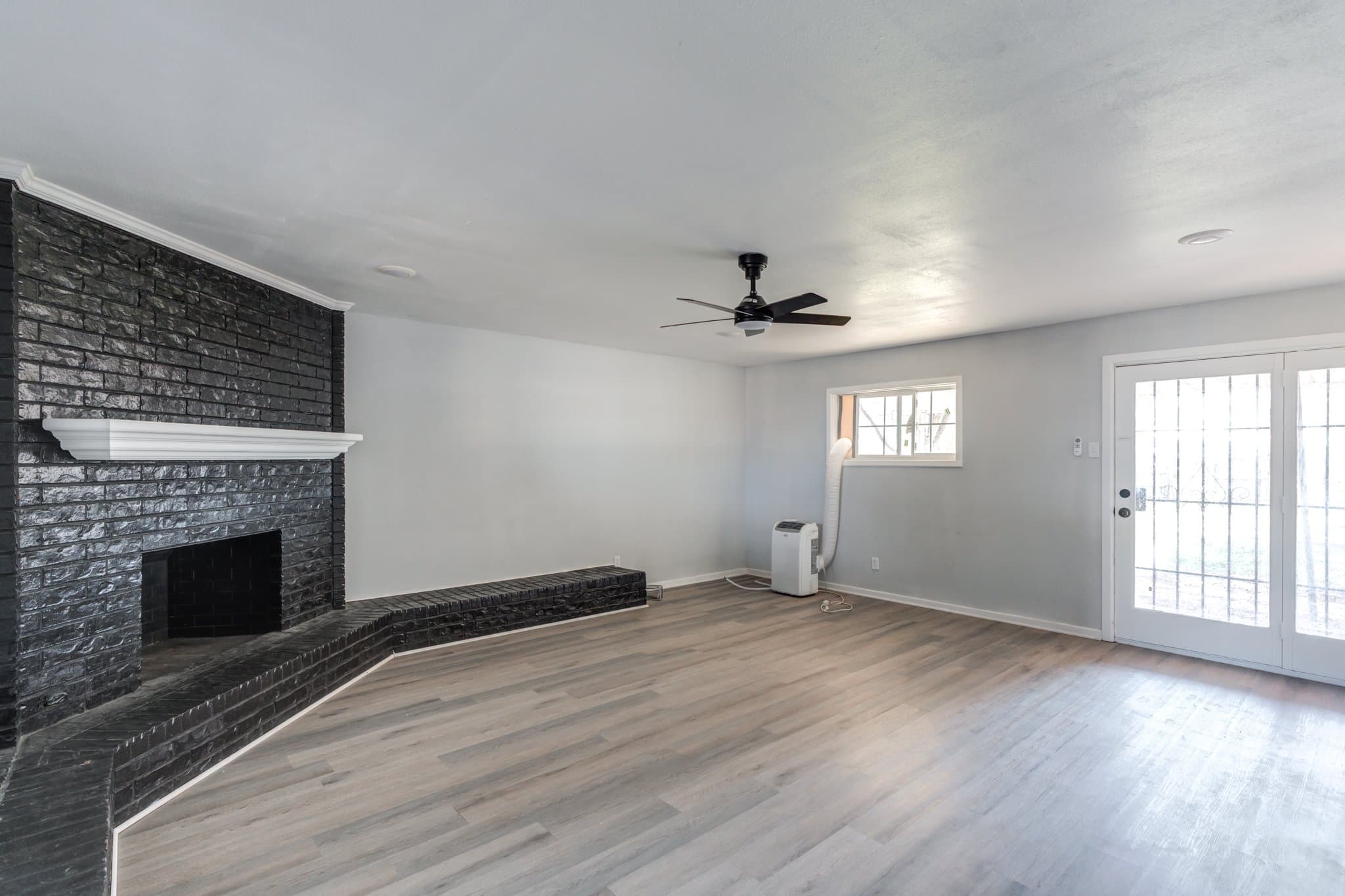 Lubbock House: 1913 63rd St
