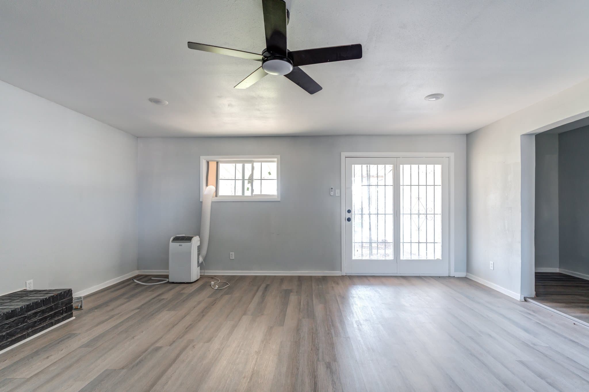Lubbock House: 1913 63rd St