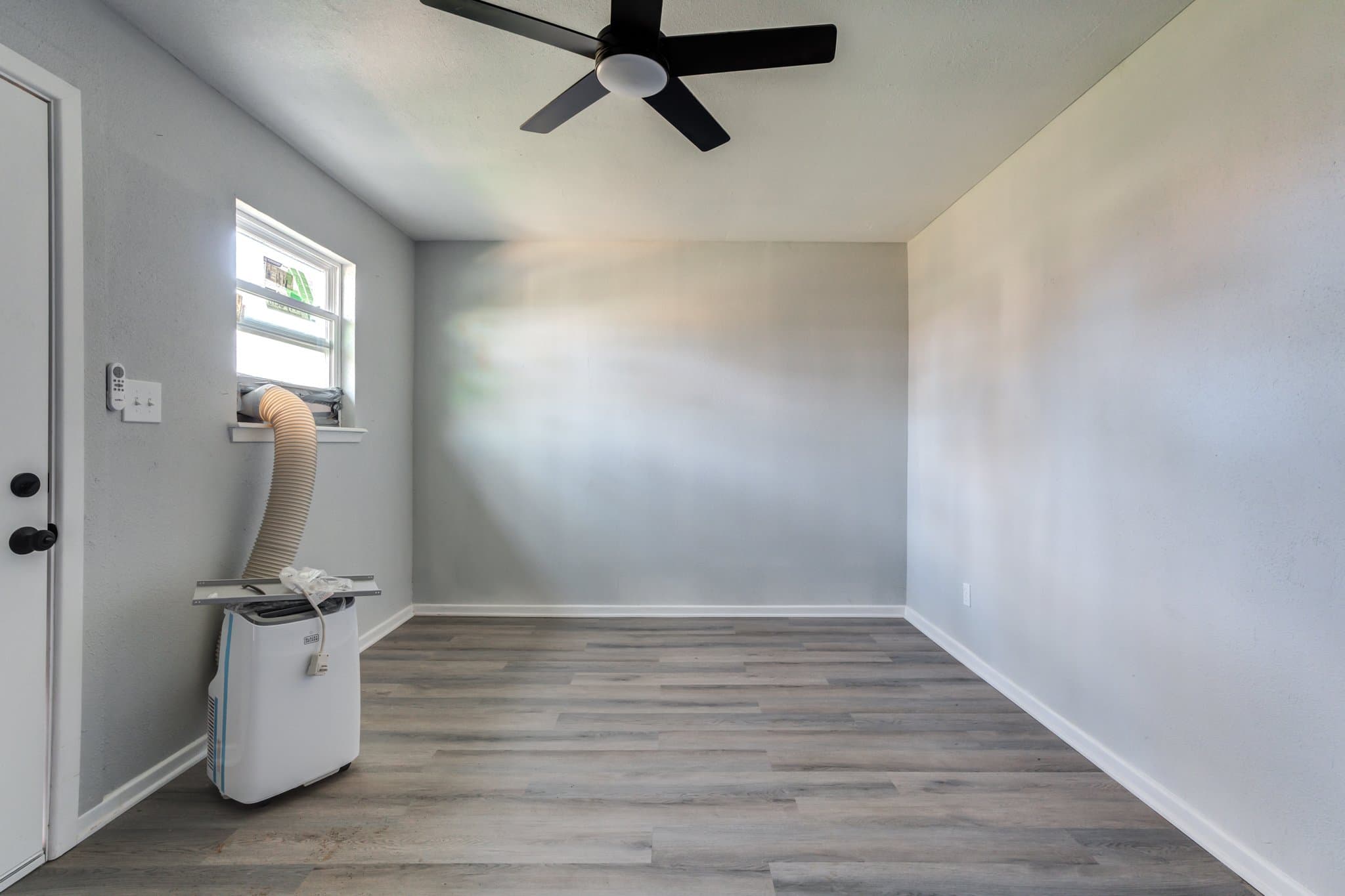 Lubbock House: 1913 63rd St