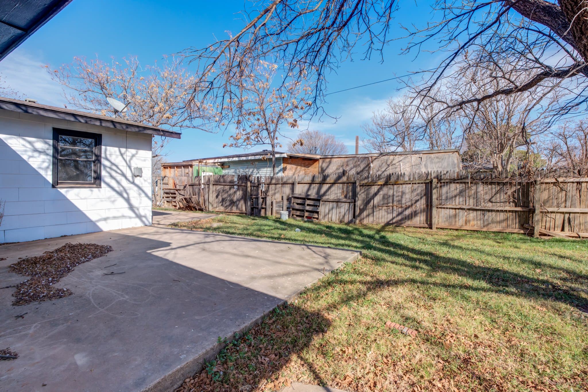 Lubbock House: 1913 63rd St