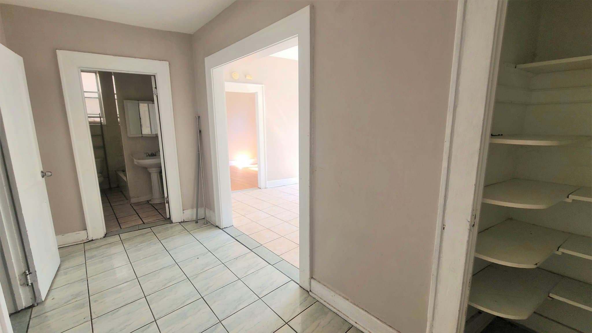 West Orange Apartment: 31 Park Ave