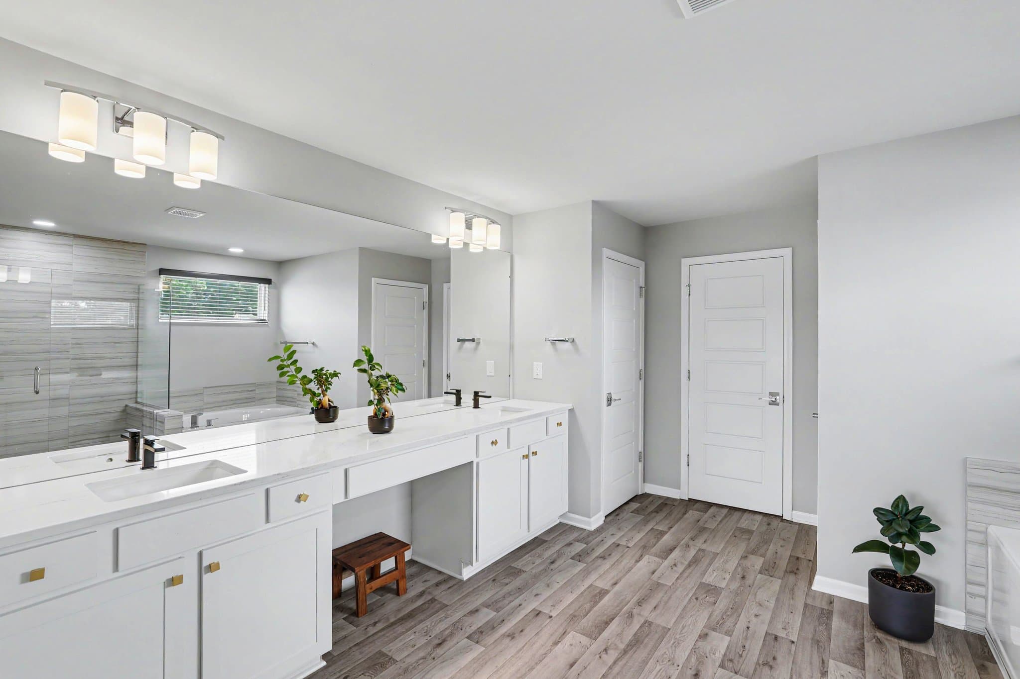 Lake Orion House: 4146 Newgard Dr