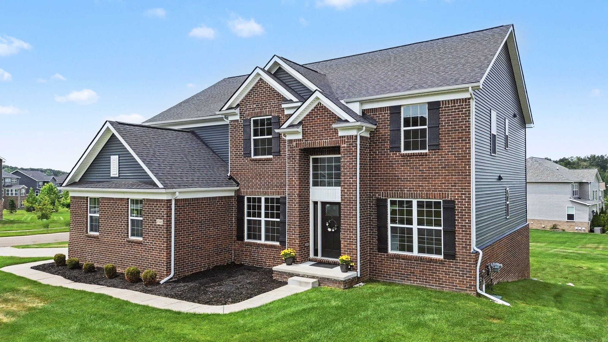Lake Orion House: 4146 Newgard Dr