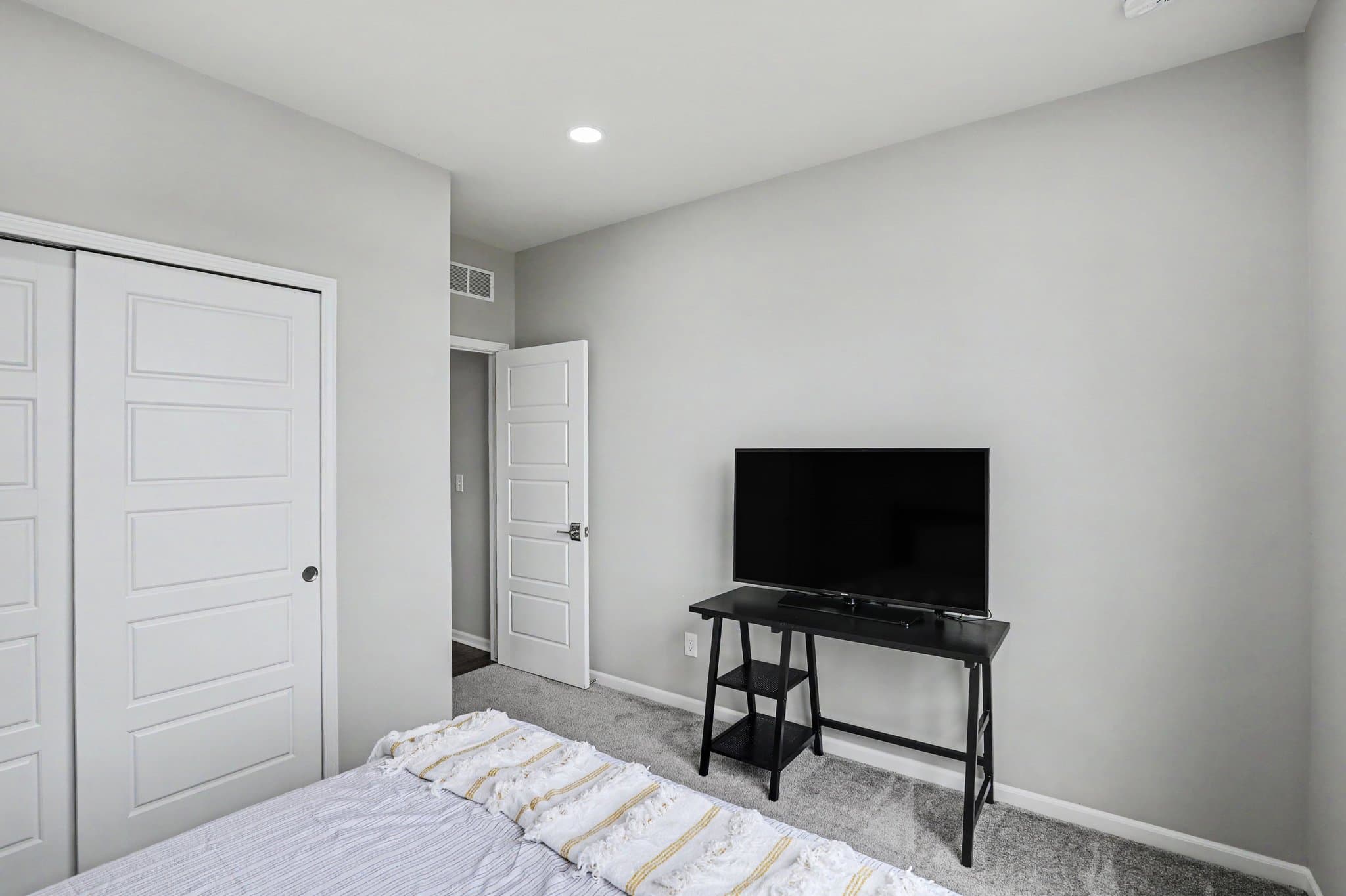 Lake Orion House: 4146 Newgard Dr